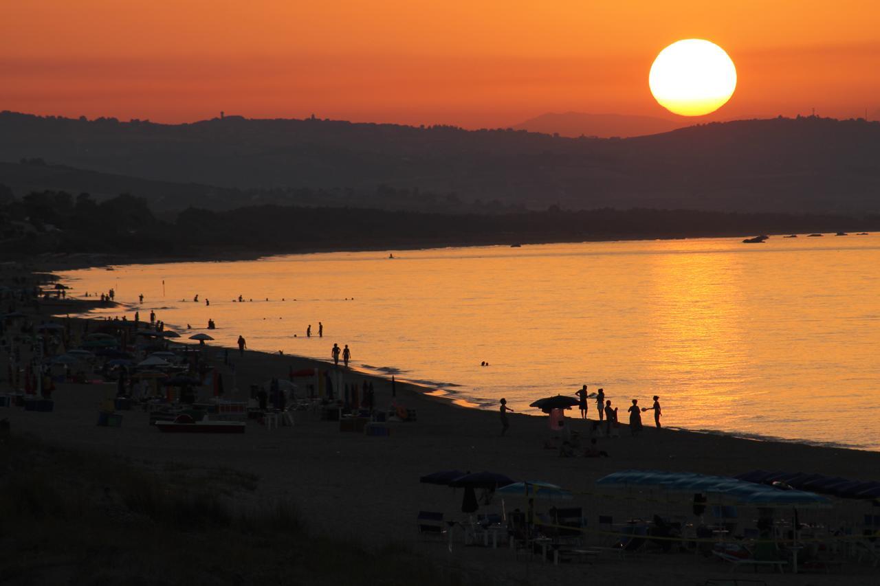 Villaggio Azzurra Termoli Buitenkant foto